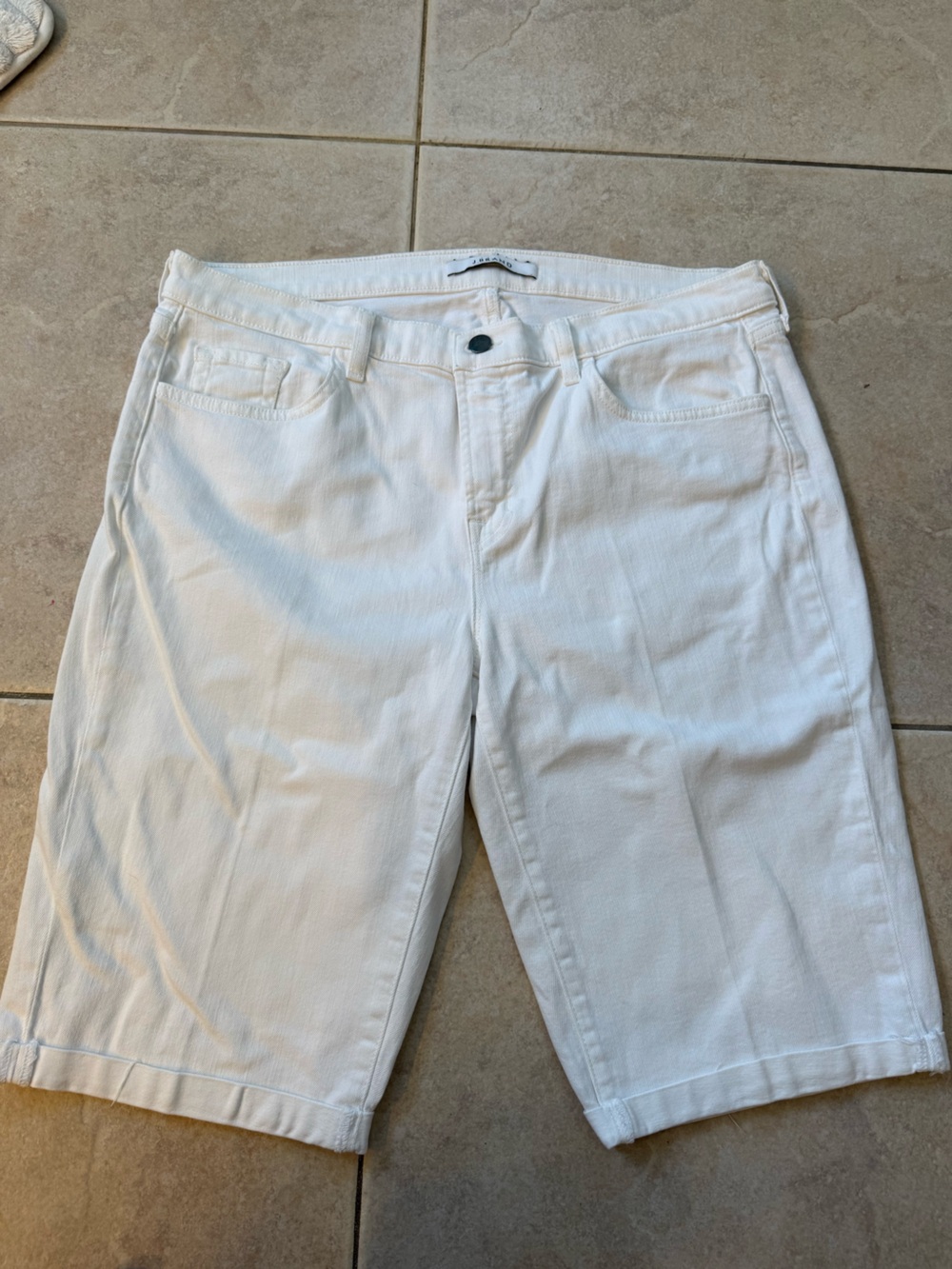 J brand beau shorts in color white tie size 32 - Picture 5 of 8